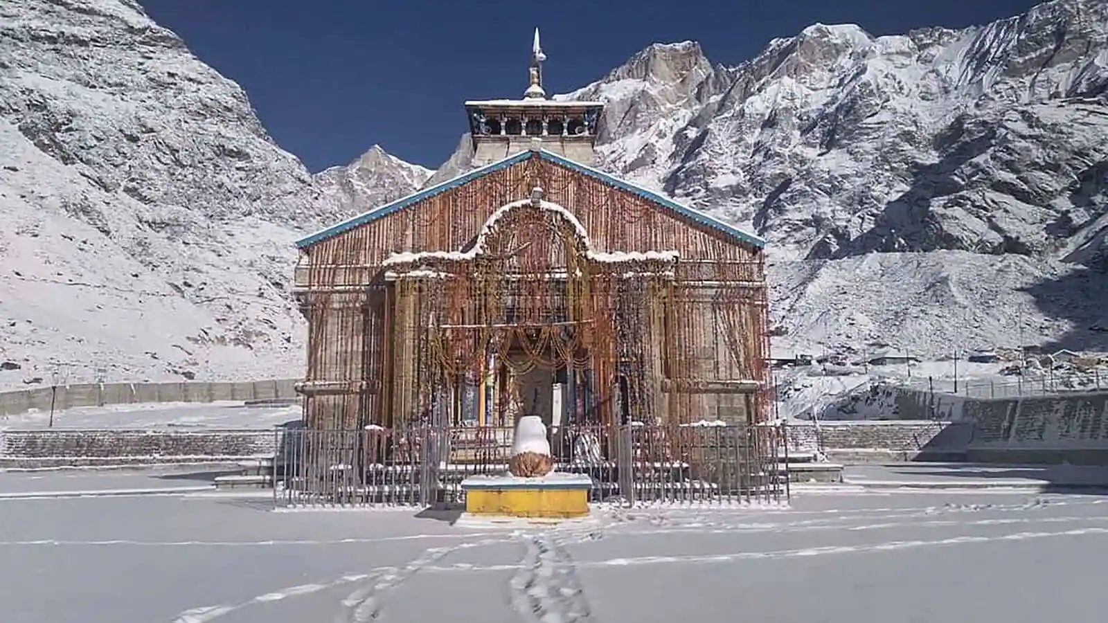 Amazing view of Kedarpuri after snowfall, severe cold due to cold wave