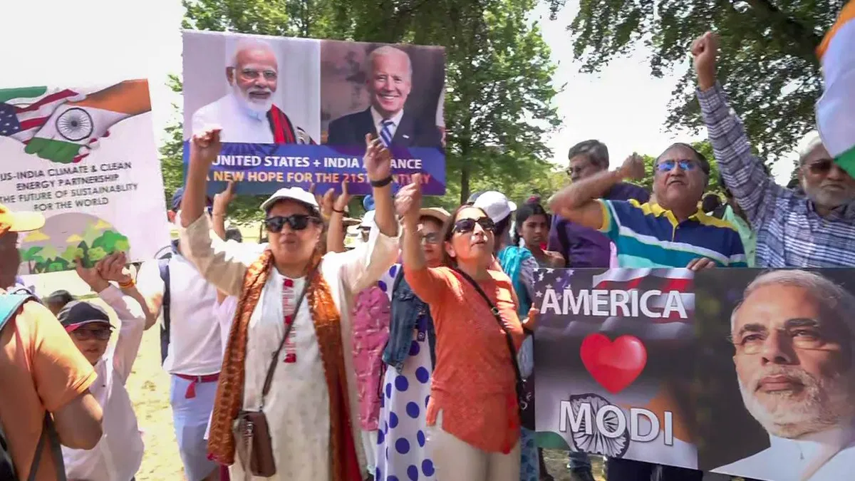 modi-1 PM Modi in US Live Updates: प्रधानमंत्री नरेंद्र मोदी अमेरिका के दौरे पर हैं. इंटरनेशनल योगा डे के मौके पर पीएम मोदी संयुक्त राष्ट्र में योगा करेंगे.