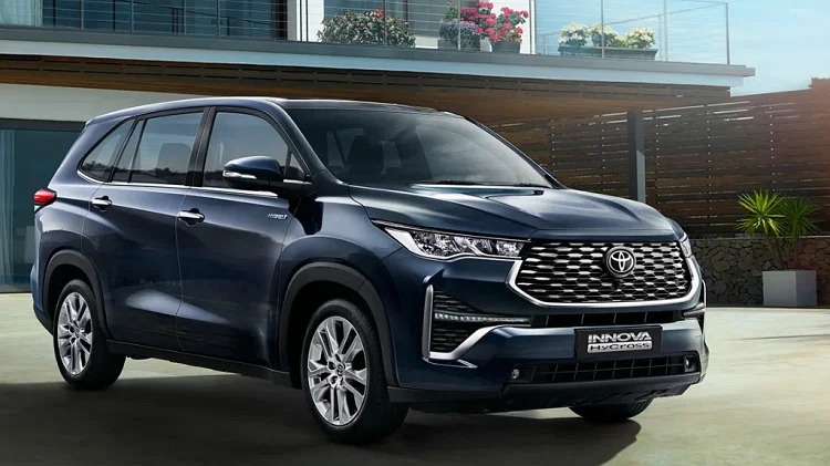 toyota-innova-hycross_1675951780 May में Toyota की बिक्री: इन दो मॉडल्स की मांग रही सबसे अधिक, जून में Toyota मोटर की बिक्री 19 प्रतिशत बढ़ी