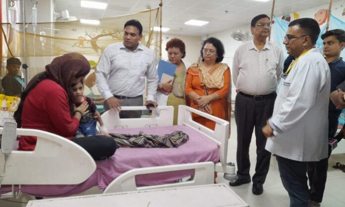 स्वास्थ्य सचिव ने डेंगू कंट्रोल रूम का किया औचक निरीक्षण, लापरवाही पर लगाई अधिकारियों को फटकार