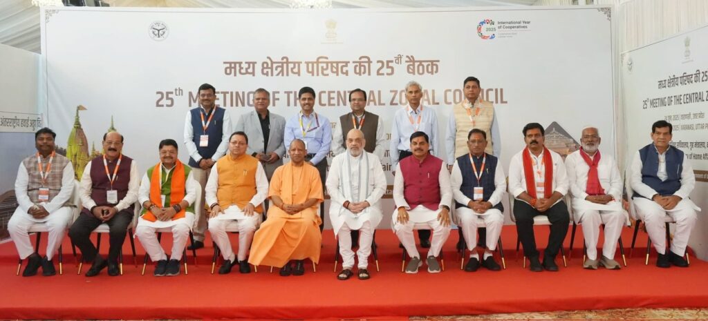 25-1024x465 सीएम धामी ने वाराणसी में रखी उत्तराखंड की आवाज़, अमित शाह की अध्यक्षता में मध्य क्षेत्रीय परिषद की बैठक में लिए गए विकास और सुरक्षा पर निर्णय