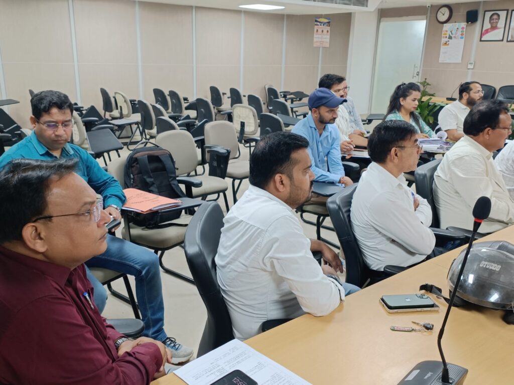 WhatsApp-Image-2025-10-15-at-7.55.04-PM-1-1024x768 बंशीधर तिवारी ने कहा-आढ़त बाजार का पुनर्विकास व्यापारियों और नागरिकों दोनों के लिए नई राह खोलेगा