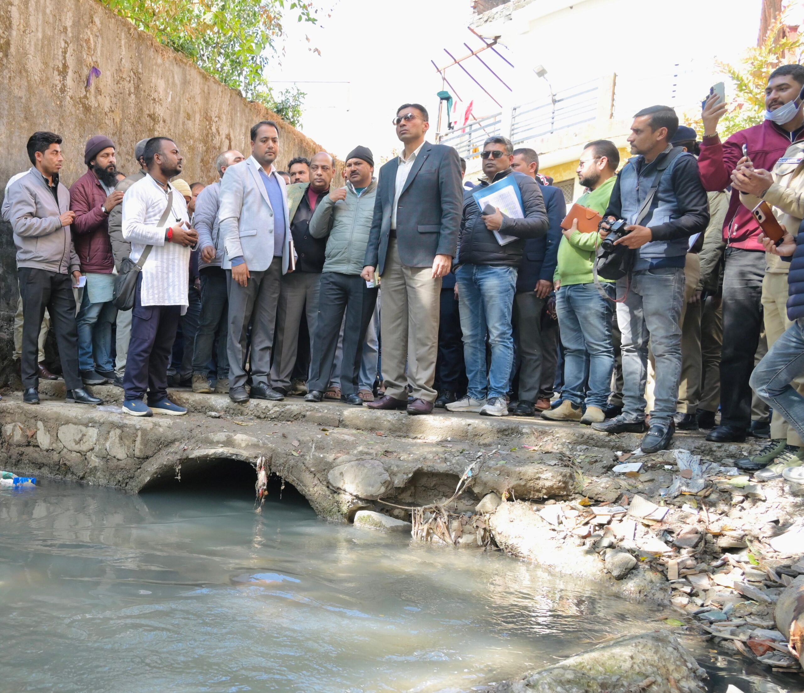 IMG-20260128-WA0089-scaled-1 Ganga Cleanliness Drive: डीएम का चन्द्रेश्वर नाला निरीक्षण, दूषित जल पर सख्त कार्रवाई