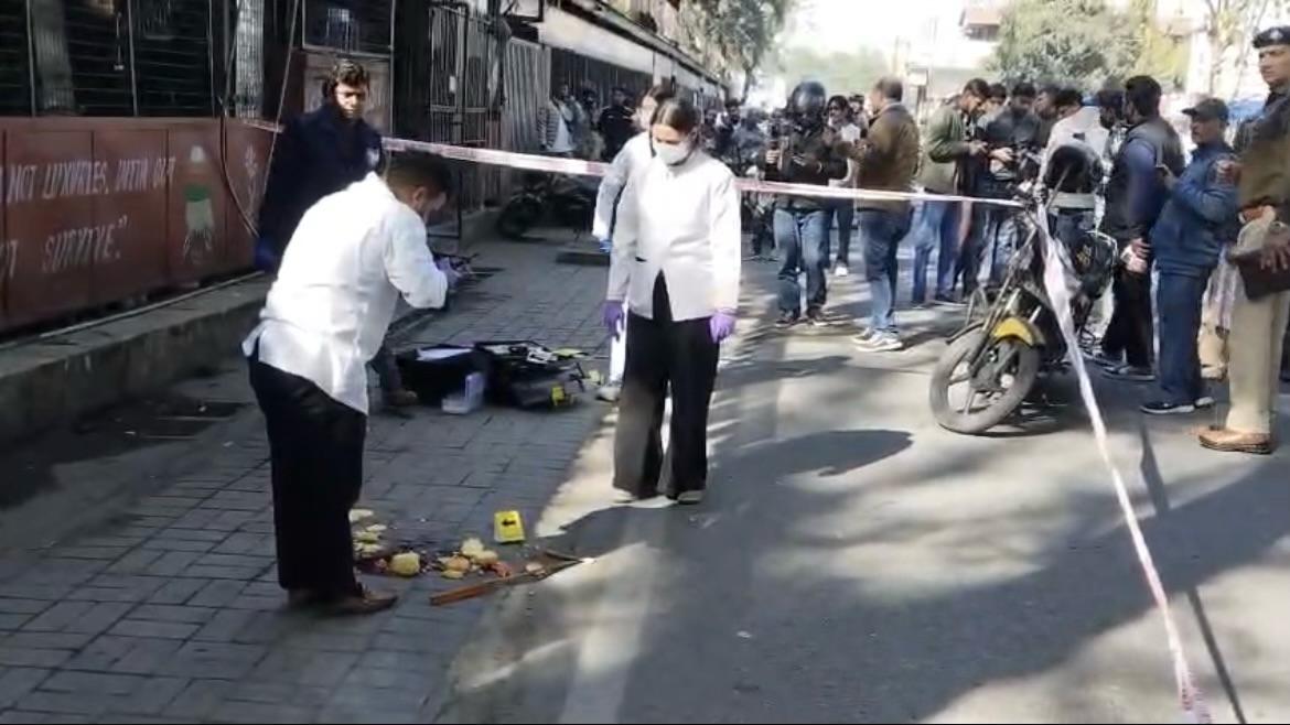 IMG-20260211-WA0049 डालनवाला गोलीकांड: आईजी गढ़वाल का घटनास्थल निरीक्षण, त्वरित गिरफ्तारी के निर्देश