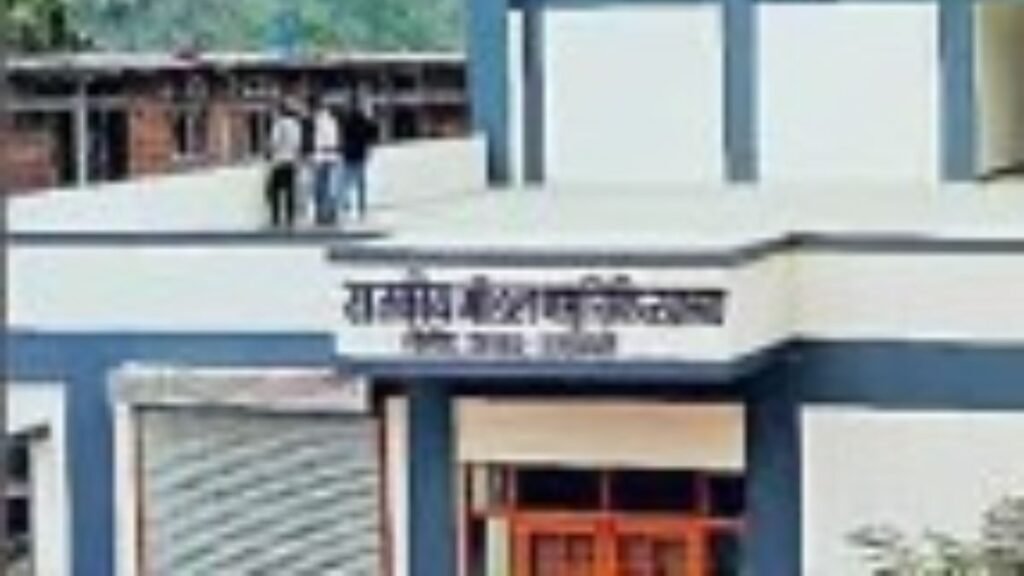 उत्तराखंड: पांच करोड़ की लागत से बना मॉडल पशु चिकित्सालय डेढ़ साल बाद भी सुविधाओं से वंचित