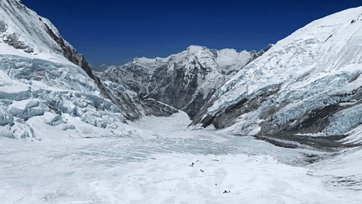 उत्तराखंड के ग्लेशियरों पर नई स्टडी: सालाना 23 मीटर से अधिक की गति से पीछे खिसक रहे हैं हिमनद