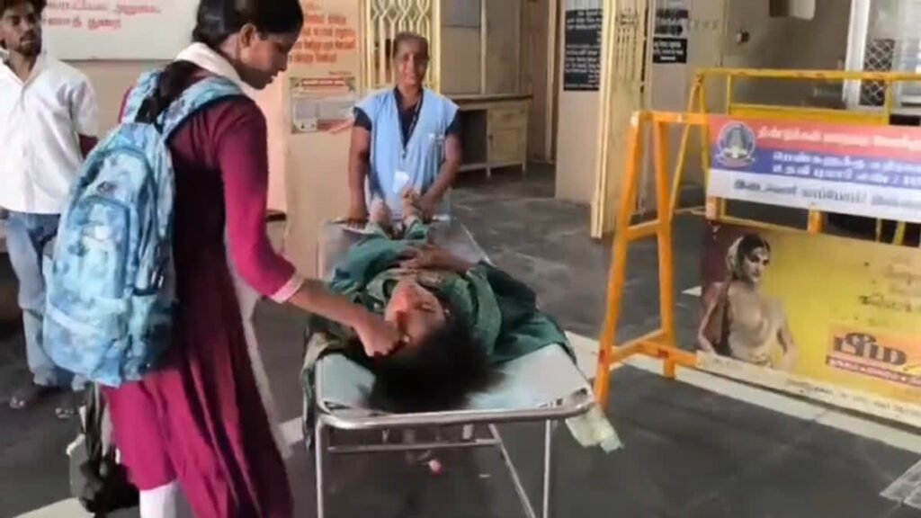तमिलनाडु के मदurai में सीएम विजय के कार्यक्रम में लंबी प्रतीक्षा के बाद बेहोश हुए 15 लोग