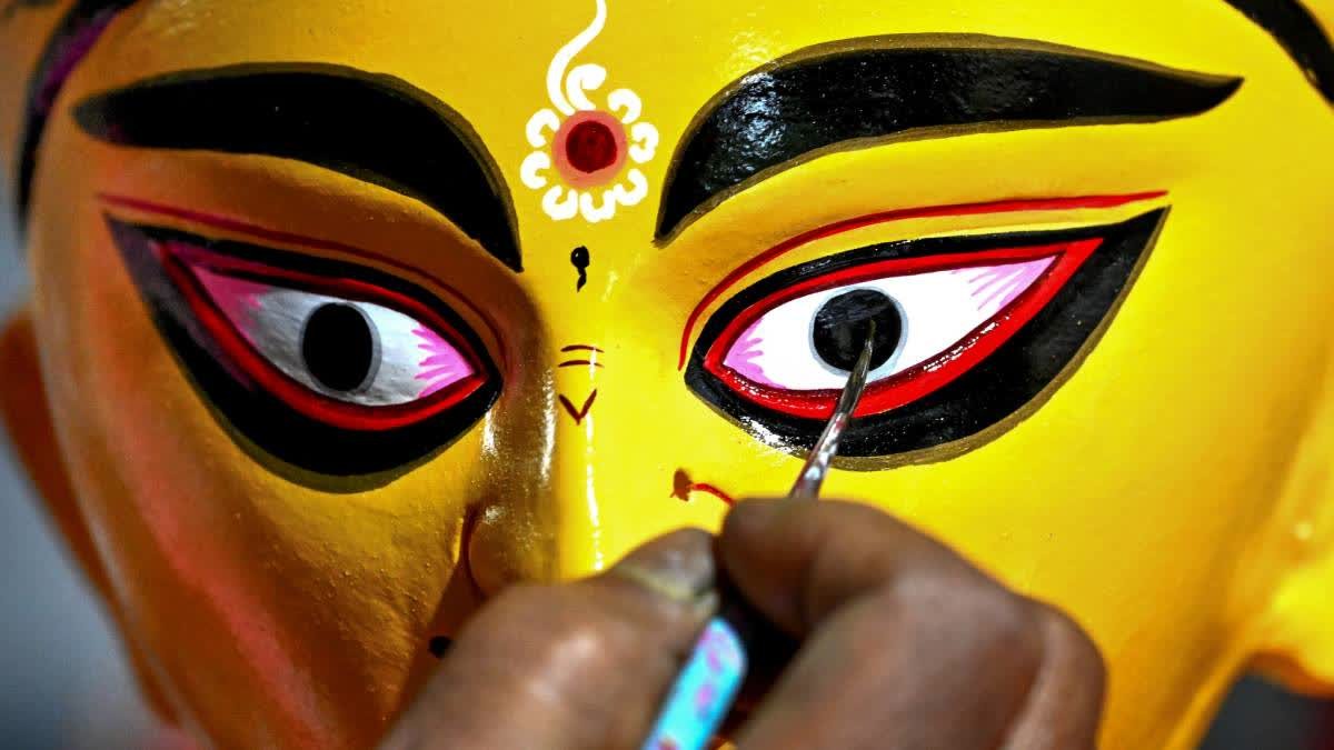पश्चिम बंगाल में दुर्गा पूजा 2026: प्रधानमंत्री मोदी करेंगे 'चक्षु दान', दीघा में सजेगा बीच फेस्टिवल