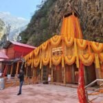 यमुनोत्री धाम में बढ़ी रिकॉर्ड आय और श्रद्धालुओं की संख्या, लेकिन व्यवस्थाओं पर उठे सवाल