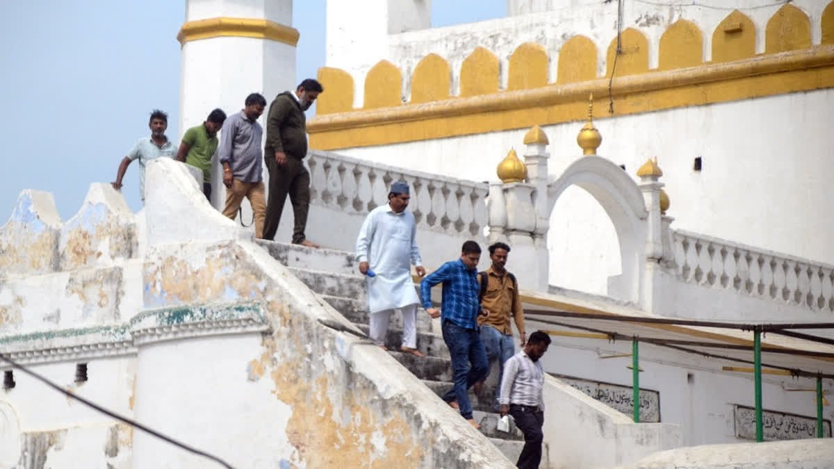संभल मस्जिद सर्वे विवाद: सुप्रीम कोर्ट ने याचिकाओं पर फैसला सुरक्षित रखा
