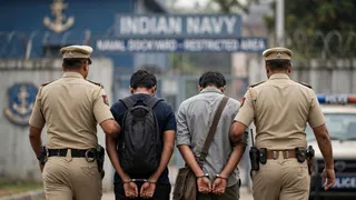e0a486e0a482e0a4a7e0a58de0a4b0-e0a4aae0a58de0a4b0e0a4-real-1 आंध्र प्रदेश में जासूसी का भंडाफोड़, नौसेना कर्मचारी समेत दो गिरफ्तार