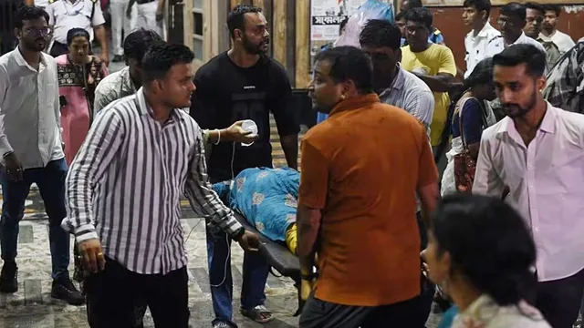 कोलकाता के दुर्गा पूजा पंडाल में भगदड़ से 19 लोगों की मौत, कई घायल