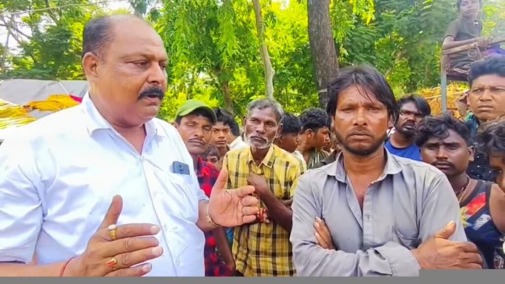 छत्तीसगढ़ के धमतरी में अंतिम संस्कार को लेकर विवाद के बाद व्यक्ति ने पुरानी धर्म में की वापसी