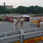दिल्ली प्रदर्शन पाबंदियों पर सुप्रीम कोर्ट की सख्त टिप्पणी, कहा- सब कुछ ठप करना सही नहीं