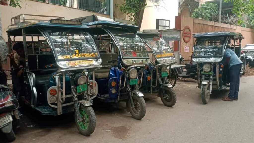 दिल्ली में ई-रिक्शों की संख्या सीमित करने की तैयारी, नया ड्राफ्ट नीति जारी