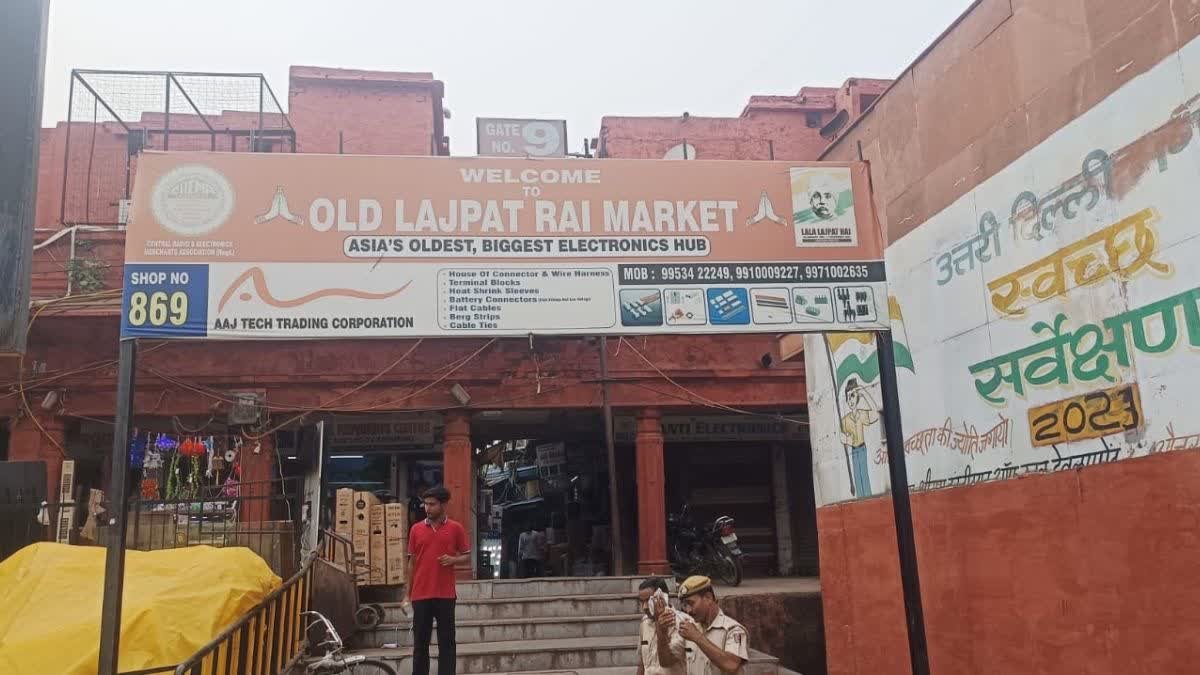 दिल्ली में विरोध प्रदर्शनों से त्योहारी सीजन का व्यापार प्रभावित, व्यापारियों को भारी नुकसान