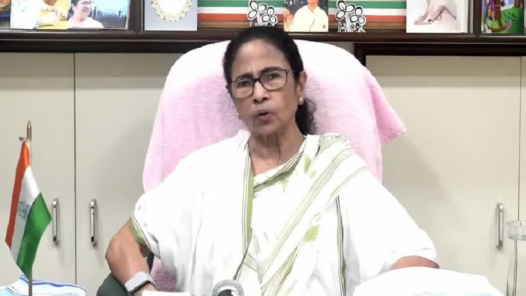 पश्चिम बंगाल में वकीलों पर हमले की घटना पर मुख्यमंत्री ममता बनर्जी ने जताई कड़ी आपत्ति