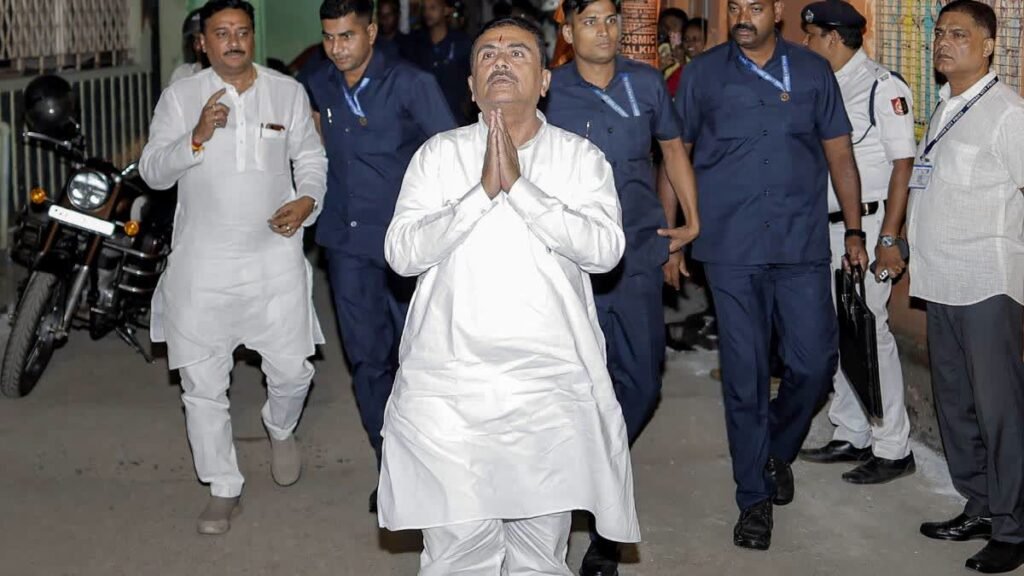 पश्चिम बंगाल: मुख्यमंत्री सुवेंदु अधिकारी के ठाकुरनगर दौरे से मची राजनीतिक हलचल