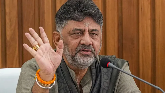 बेंगलुरु की आईटी कंपनियों को स्थानीय कन्नड़ उम्मीदवारों की अनदेखी पर सख्त चेतावनी