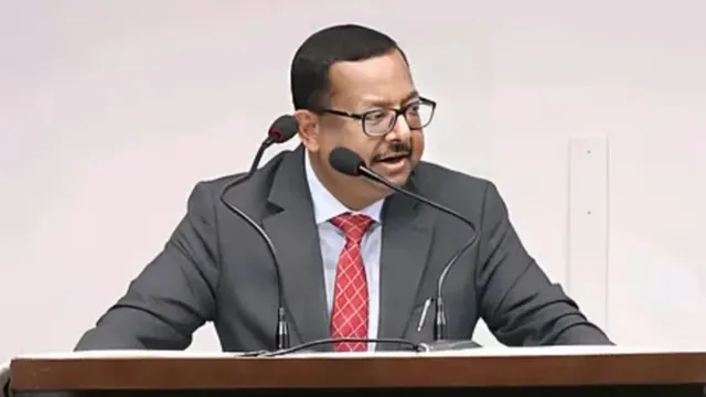 मतदाताओं के अधिकार छीनना संविधान के खिलाफ: जस्टिस उज्ज्वल भुइयां