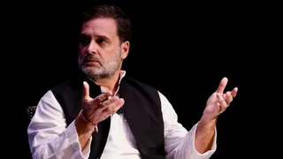 e0a4b0e0a4bee0a4b9e0a581e0a4b2-e0a497e0a4bee0a482e0a4-real-13 राहुल गांधी के ट्वीट पर निर्मला सीतारमण के नाम की स्पेलिंग को लेकर छिड़ी बहस, कांग्रेस ने बताया रणनीति