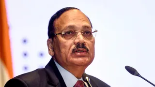 nlsiu-e0a495e0a587-e0a4a6e0a580e0a495e0a58de0a4b7e0a4be-real-1 NLSIU के दीक्षांत समारोह में CJI सूर्यकांत का बयान, बाहरी ताकतों के कारण पैदा हुई थीं अनिश्चितताएं